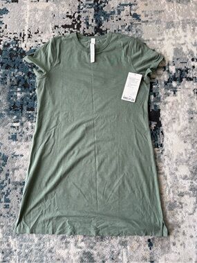 NWT lululemon Classic Fit Cotton Blend T-Shirt Dress -038